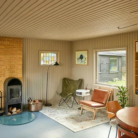 Classic 1960s With Limfjord Views Ferienhaus *