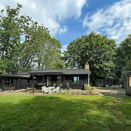 Ferienhaus Classic 1960s With Limfjord Views