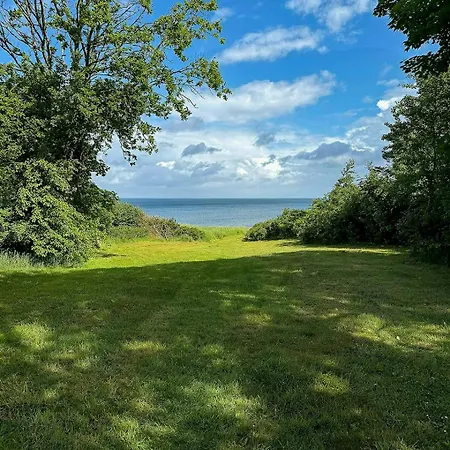 Classic 1960s With Limfjord Views Ferienhaus *